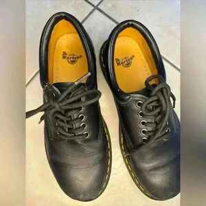 Doc Dr. Martens Crazy Horse Black Leather M8/W9